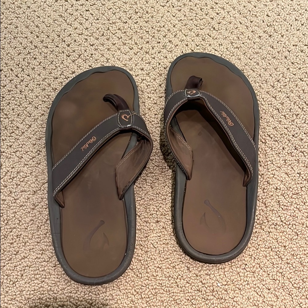 OluKai Men’s Flip Flops.
